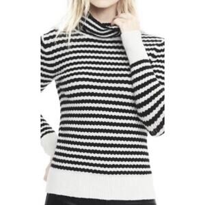 Banana Republic Italian Yarn Filpucci Turtleneck Sweater Black &beige SIze Small